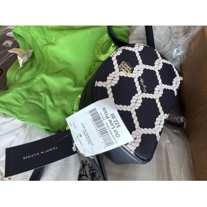 Tommy Hilfiger White /Navy Hand Bag