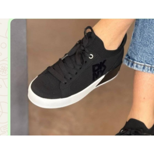 DKNY Mallory Knit Sneaker - Black - Size 10