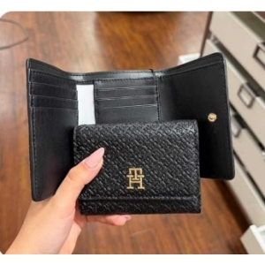 Tommy Hilfiger Bi-fold Wallet - Black