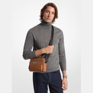 Michael Kors Outlet Cooper Pebbled Leather Utility Crossbody Bag - Image 4