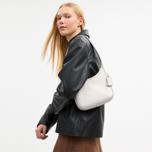Coach Curve Zip Bag - Brass/Chalk - Image 3