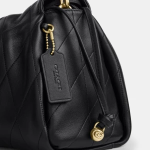Coach Faye Large Shoulder Bag With Quilting - Gold/Black - Image 9