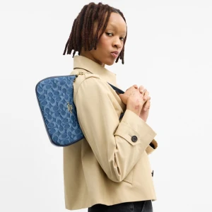 Coach Teri Shoulder Bag In Signature Denim - Gold/Indigo - Image 3