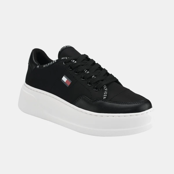 Tommy Hilfiger Grazie Lightweight Lace Up Casual Sneakers - Black
