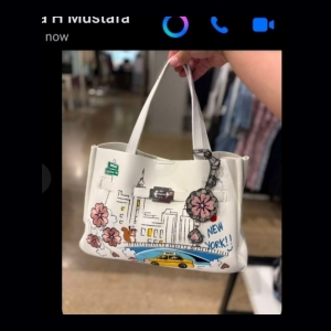 DKNY New York City Illustrated Tote Bag - White