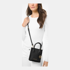 Michael Kors Outlet Mercer Extra-Small Pebbled Leather Crossbody Bag - Image 4