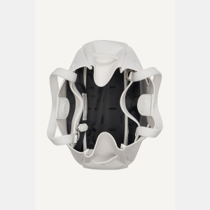 DKNY BRYAR SMALL SATCHEL - Marshmallow - Image 5