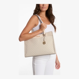 Michael Kors Outlet Jet Set Large Signature Logo Tote Bag - Image 4