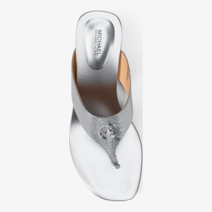 Michael Kors Outlet Anneka Metallic Thong Sandal - PALE GOLD - Image 6