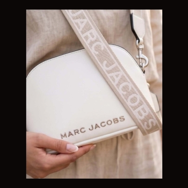 Marc Jacobs Half-Moon Crossbody Bag - Cream